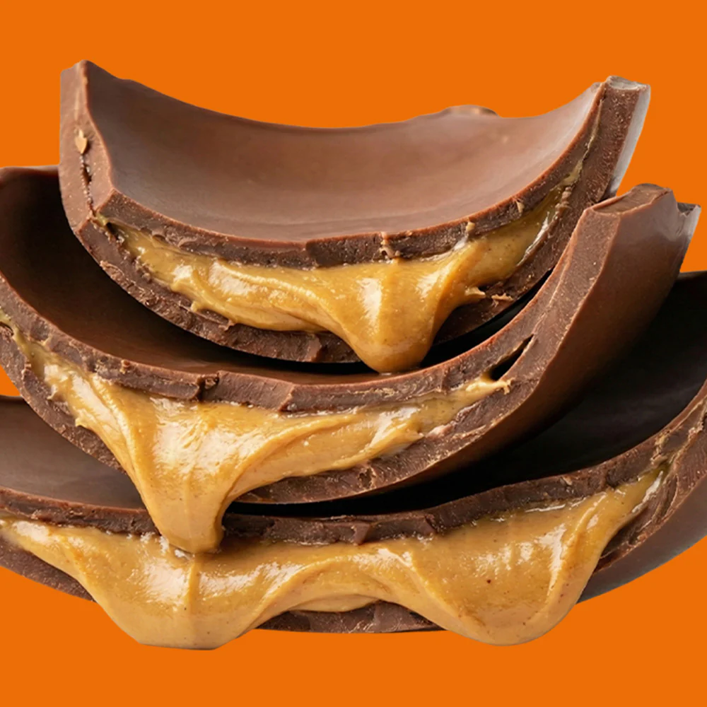 American Uncle Peanut Butter Easter Egg, 450g milk chocolate Easter egg filled with peanut butter cream - Image 3