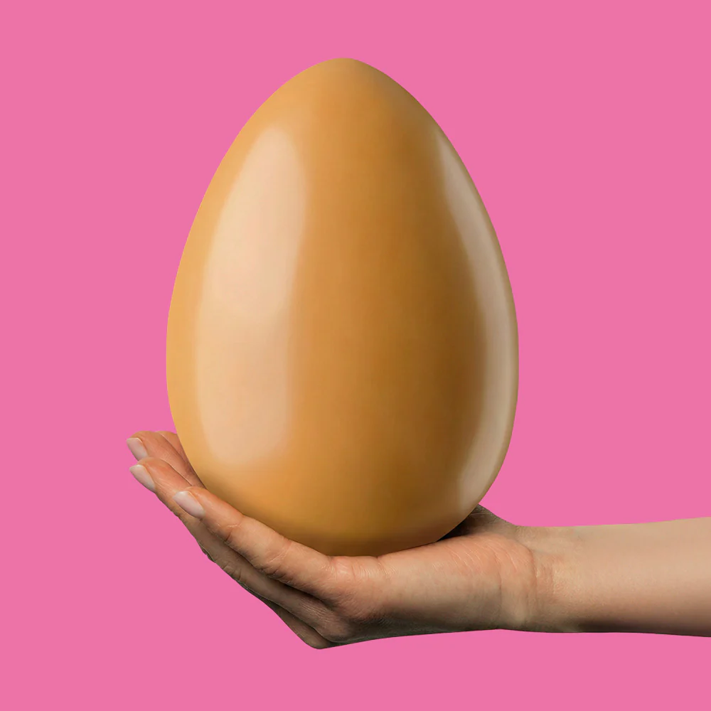 American Uncle Salted Caramel Easter Egg, 300g milk chocolate Easter egg with salted caramel flavor - Image 4