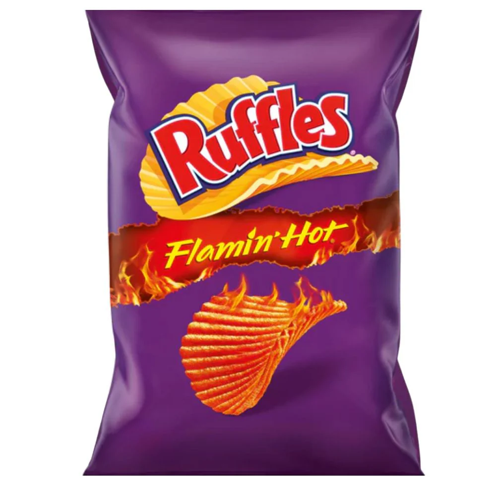 Ruffles Flamin' Hot, spicy chips 75g (Pack of 15)